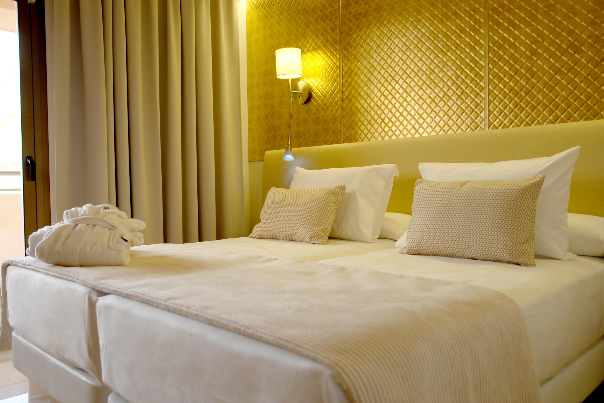 Invisa Hotel La Cala Santa Eularia des Riu Esterno foto